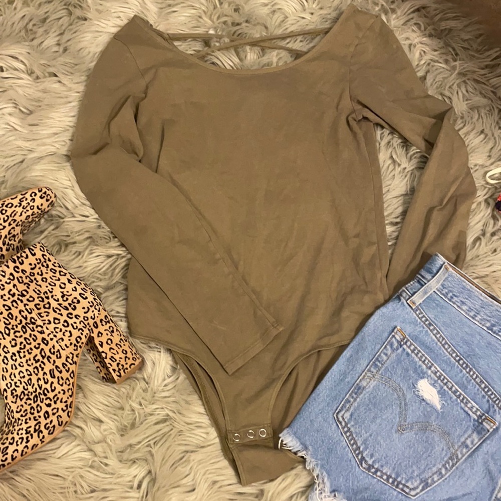 Long sleeve body suit
